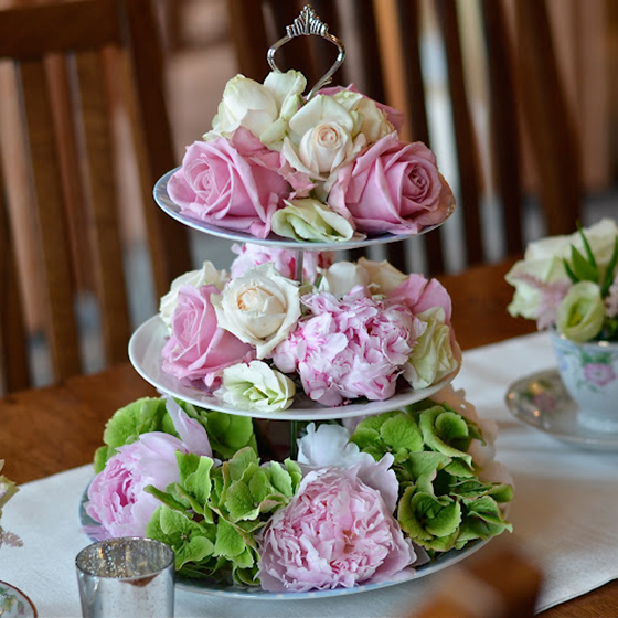 cakestand-oxford-flowers